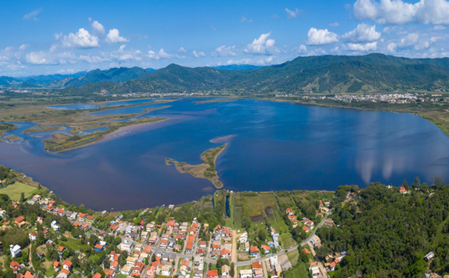 加罗帕巴 Pousada Beleza Pura Na Praia Da Ferrugem酒店 外观 照片